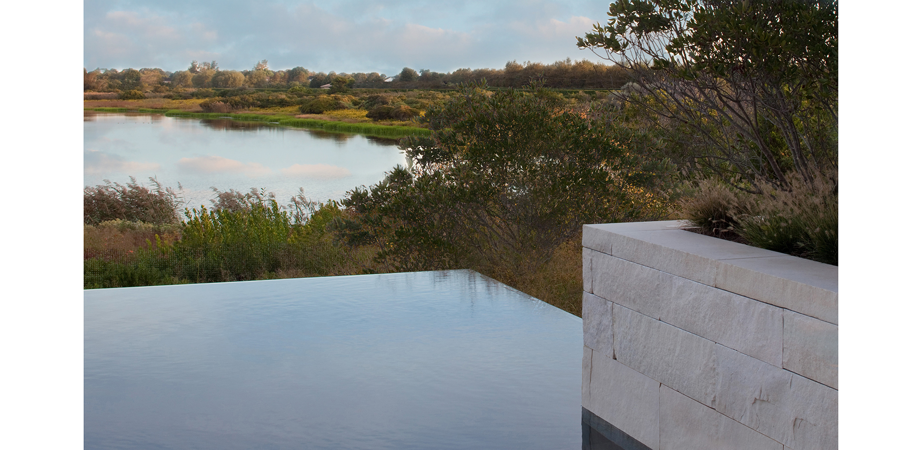 Infinity Edge Pool Connection